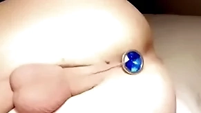 Twink with tight load of old cobblers puts butt plug in tight hole