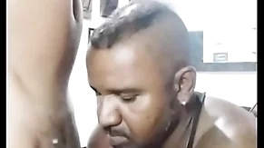 Fudeu meu cu depois finish futebol e gozou dentro