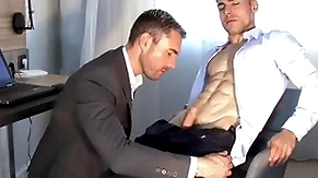 Handsome blonde fitness ephemeral serviced by a majuscule dick guy.