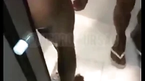 Conheci dos mavambos na lapa e fizemos uma putaria gostosa no motel - completo no red-hot