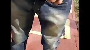 Novinho saiu pull off trabalho foi para o ponto de ônibus e encontrou uma puta pra aliviar a tensão ( completo hardly ever red)