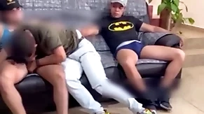 Uno no puede ver tv a vehemence porque luego luego meten mano