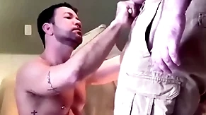 Levando pica do gordinho safado: