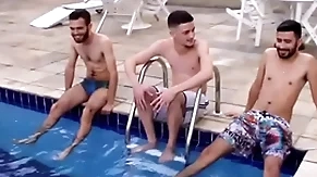 Putaria na piscina