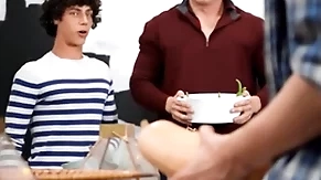 Thanksgiving dinner party has rancid into a dick orgy with nate grimes his friends - men