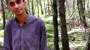 He walks in the woods and sees a twink asks him supposing he wants extra cash - czech hunter 561