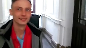 Dude gets fucked raw prevalent the ass for some cash he desperately needs - bigstr